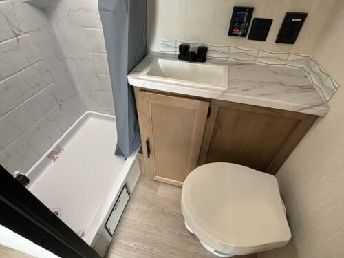 ROULOTTES MLR GREY WOLF 19SM 2025 17