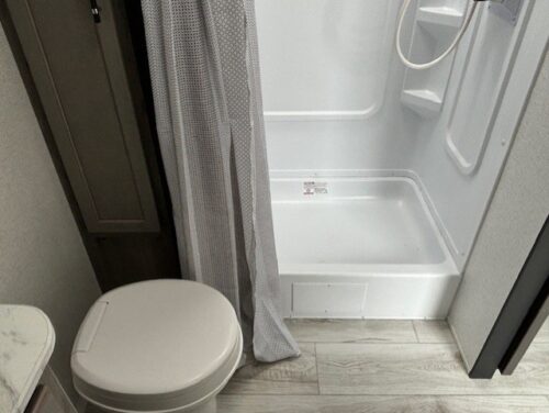 ROULOTTES MLR HIDEOUT 24 RBS 2025 20
