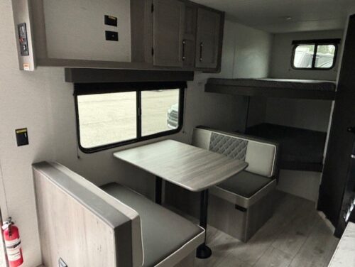ROULOTTES MLR HIDEOUT 240BH 2025 10