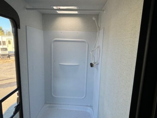 ROULOTTES MLR HIDEOUT 261BH 2025 16