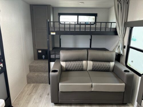 ROULOTTES MLR HIDOEUT 28BUS 2025 15