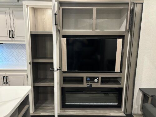 ROULOTTES MLR RETREAT 39LOFT 2025 10