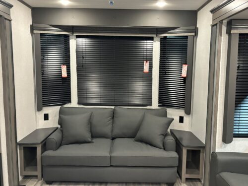 ROULOTTES MLR RETREAT 39LOFT 2025 7
