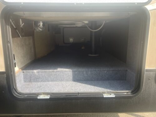 ROULOTTES MLR WINNEBAGO 28SGS 2017 5