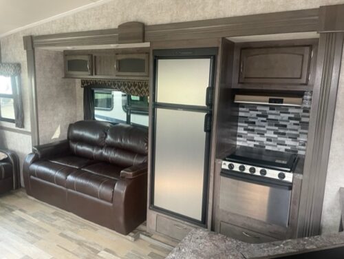 ROULOTTES MLR WINNEBAGO 28SGS 2017 6