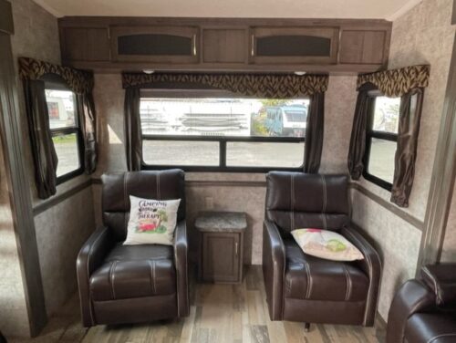 ROULOTTES MLR WINNEBAGO 28SGS 2017 9
