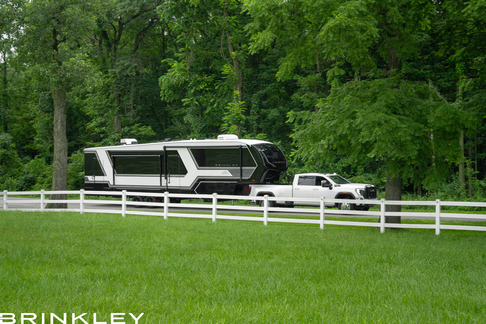 Campside - Premium Exterior - White & Black Paint